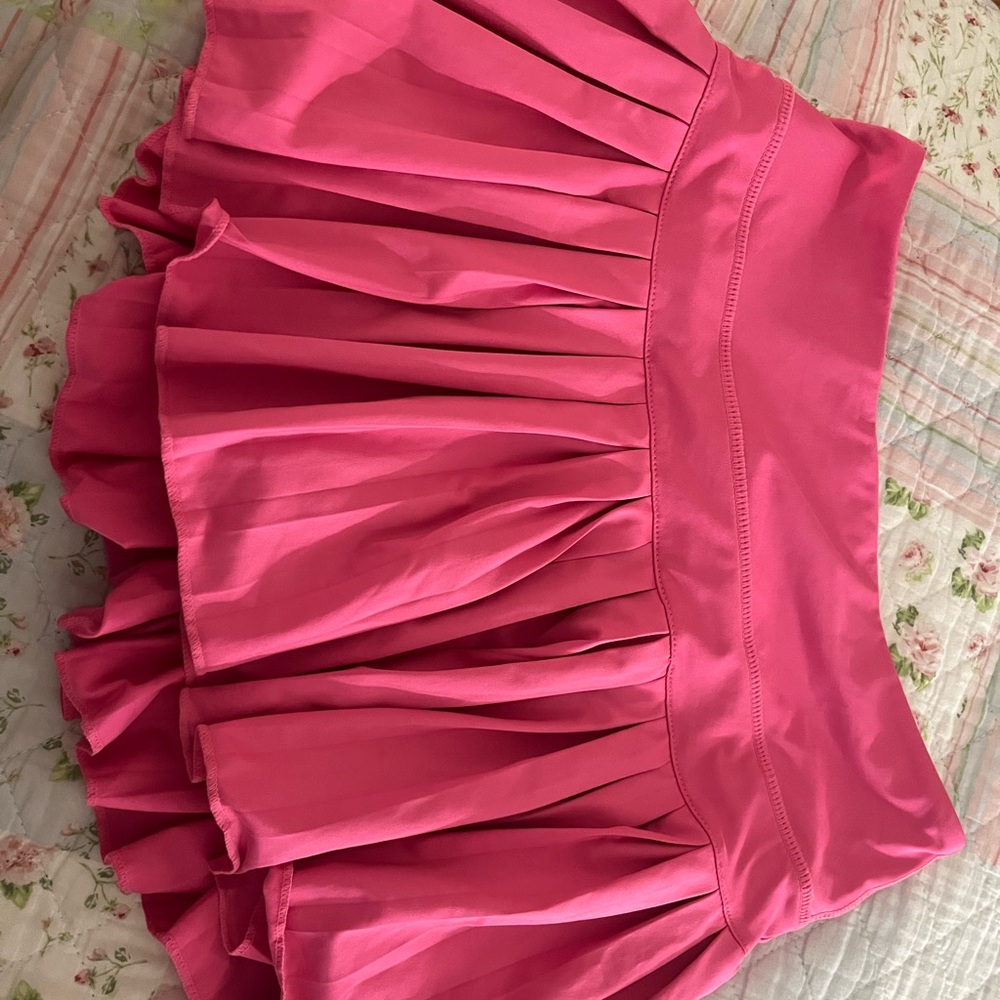 Vibrant Pink Pleated Goldhinge skirt